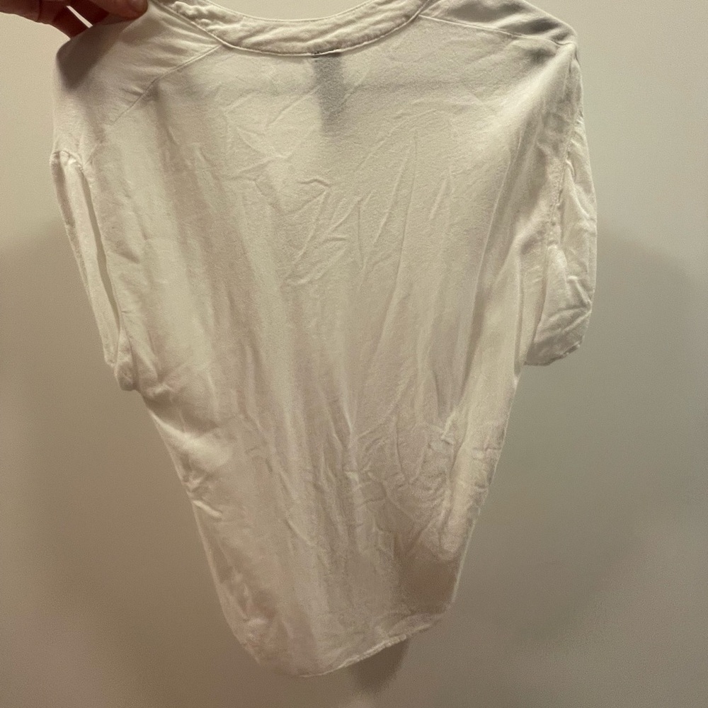 Bobi white v neck